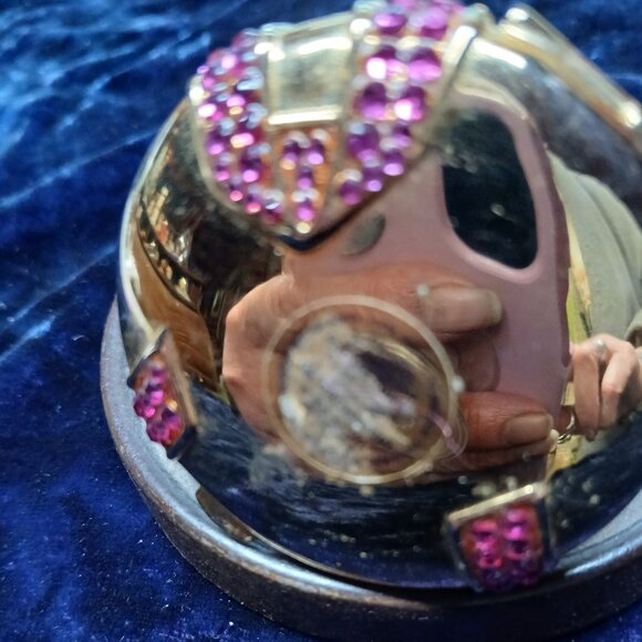 Estee Lauder 2011 Pink Ribbon Compact - Picture 2 of 5